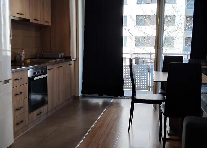 Coresi 3 Camere Top City